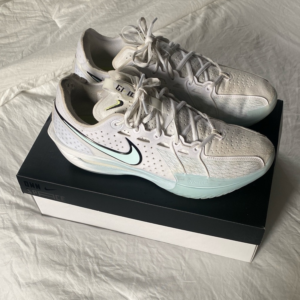 Men’s Nike Air Zoom GT CUT 3 Size 11 “Glacier Blue”